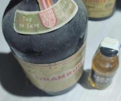 На Вашето внимание една колекционерска бутилка от 1970г. - 4