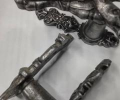 Два броя държачи за пистолет или пушка за стена - 9