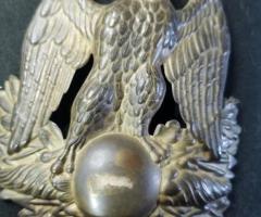 Много стара шапка от естествена кожа и метална кокарда - 2