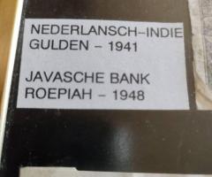 Пано с 12 стари  банкноти - 8