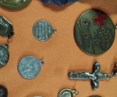 Лот: 64бр религиозни медали. - 4