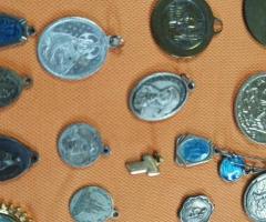 Лот: 64бр религиозни медали. - 6