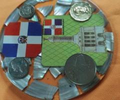 Плакет- пано  от монети и седеф от Република Доменикана