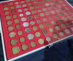 Колекция от 99бр. световни монети подредени в кутия с защитно плексигласово покритие - 2